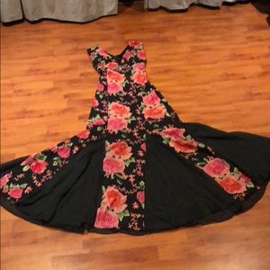 Black rose print long dress